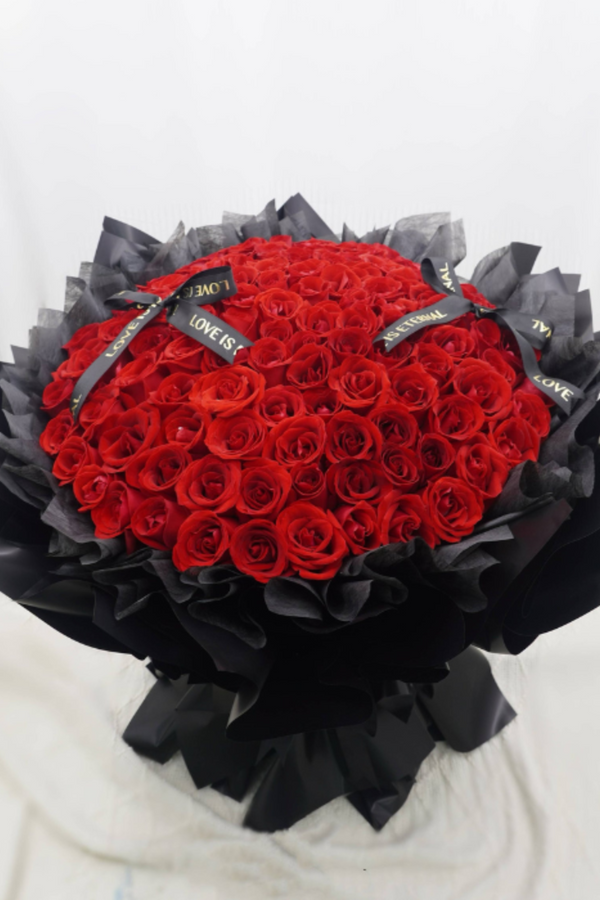 101 Classic Red Roses