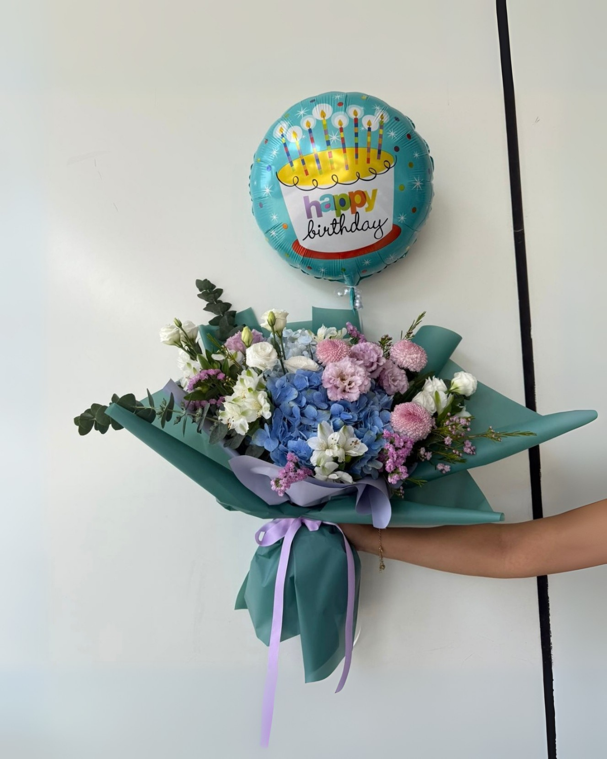 Birthday Bloom Kiss