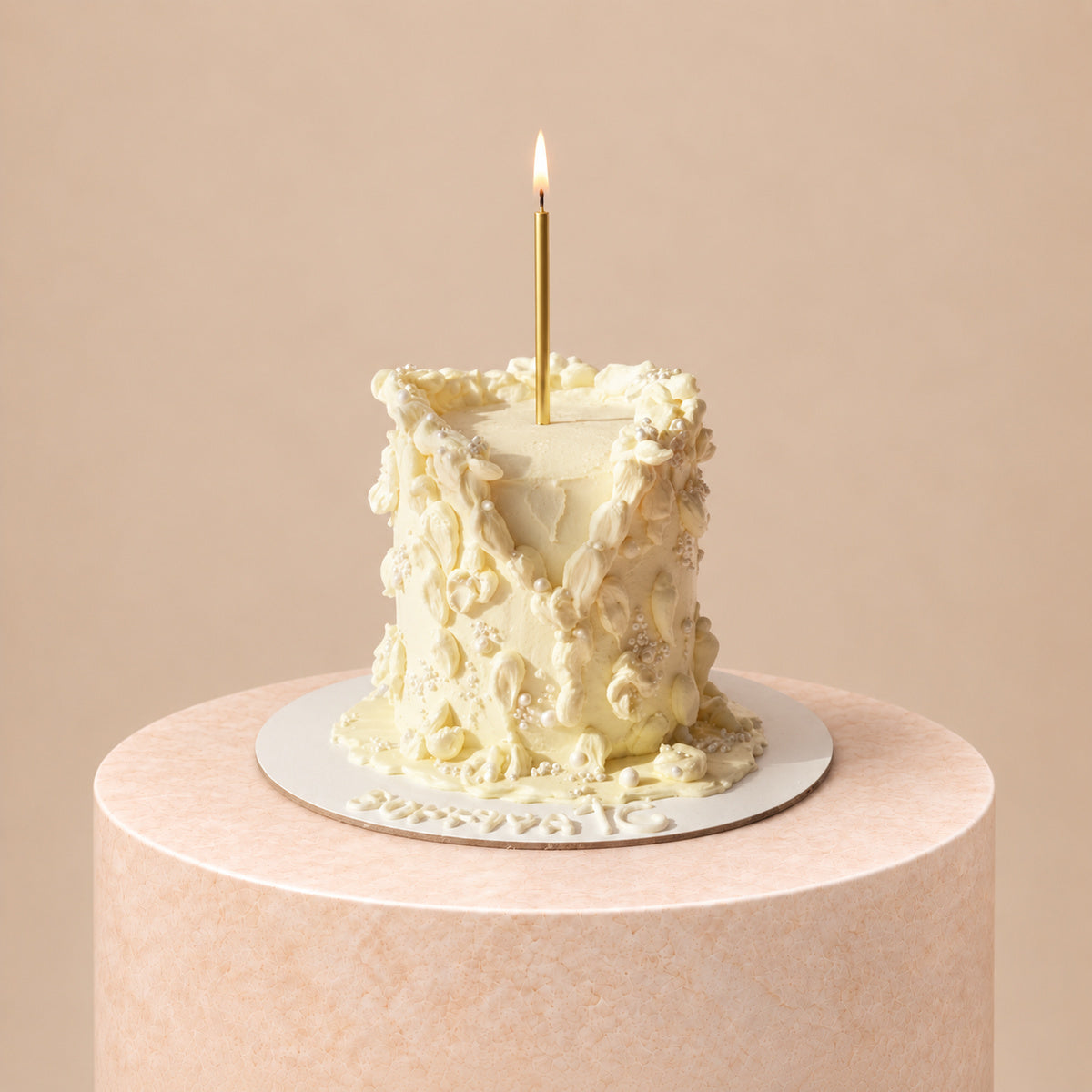 Elegant Heart-Shape Pearl Buttercream Cake