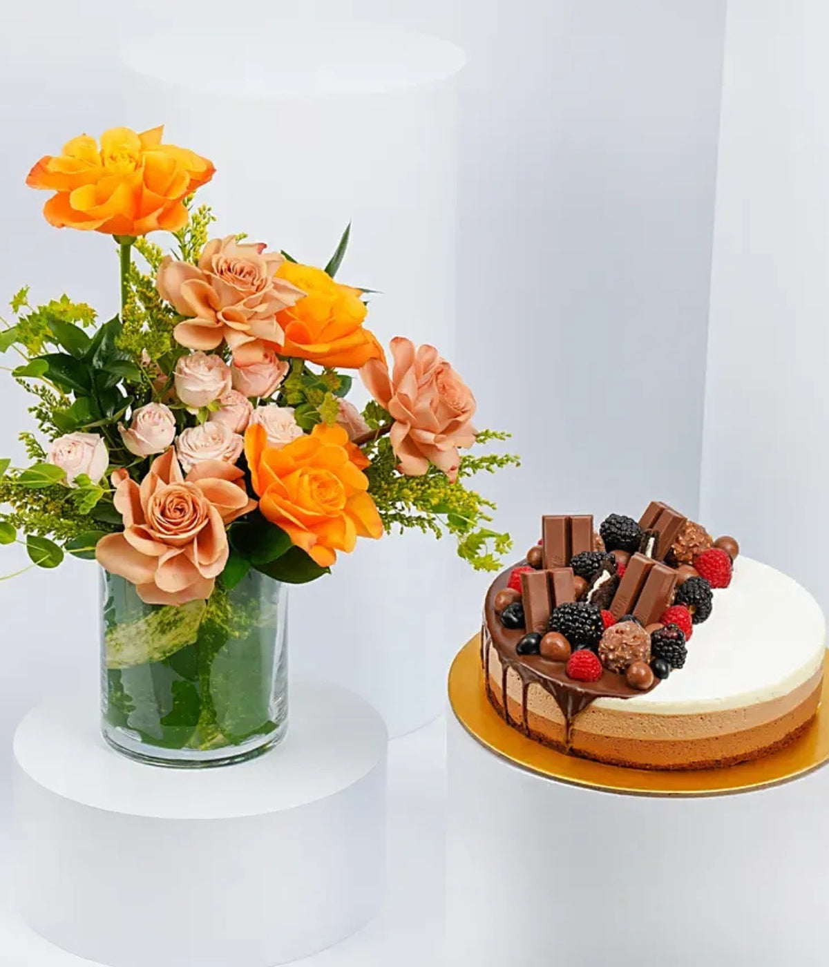 Roses Arrangement with Chocolate Feast Cake