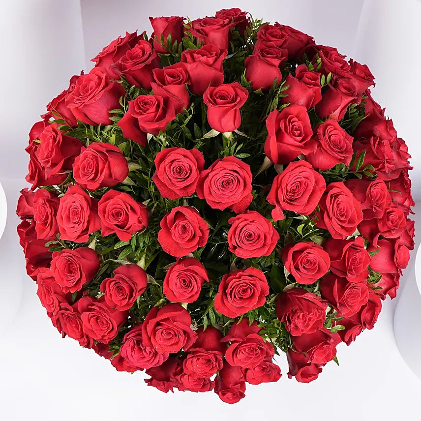 Ravishing 100 Red Roses In Glass Vase